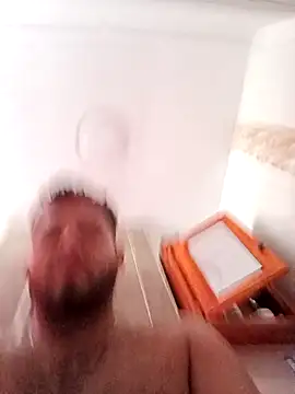 Snapshot of Frank0021 chatting on 10/03/25, 12:24 Frank0021 online show from 10/03/25, 12:24