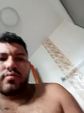 Snapshot of Frank0021 chatting on 10/18/25, 12:06 Frank0021 online show from 10/18/25, 12:06