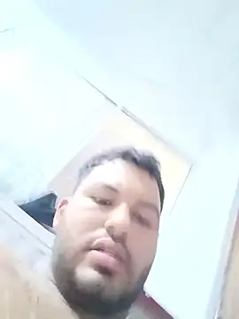 Snapshot of Frank0021 chatting on 01/07/26, 08:11 Frank0021 online show from 01/07/26, 08:11