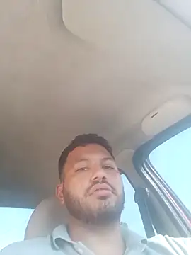 Snapshot of Frank0021 chatting on 03/29/26, 08:31 Frank0021 online show from 03/29/26, 08:31