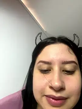 lucy grey25 online show from 01/17/26, 05:27