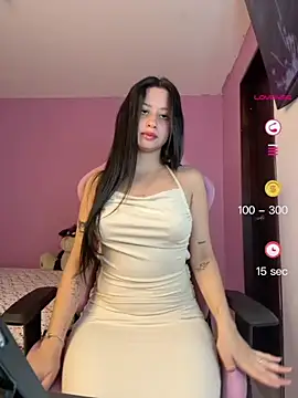 Snapshot of lucy_grey25 chatting on 06/18/26, 08:24 lucy grey25 online show from 06/18/26, 08:24
