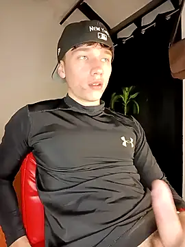 Snapshot of Logan_sixxer chatting on 09/24/25, 03:32 Logan sixxer online show from 09/24/25, 03:32