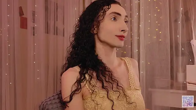 Snapshot of Queen_of_tease chatting on 11/22/25, 06:07 Queen of tease online show from 11/22/25, 06:07