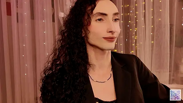 Snapshot of Queen_of_tease chatting on 11/27/25, 06:54 Queen of tease online show from 11/27/25, 06:54