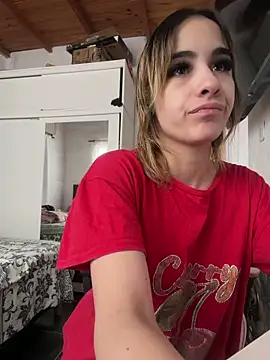 Snapshot of Babylovetiernax chatting on 11/06/25, 06:31 Babylovetiernax online show from 11/06/25, 06:31