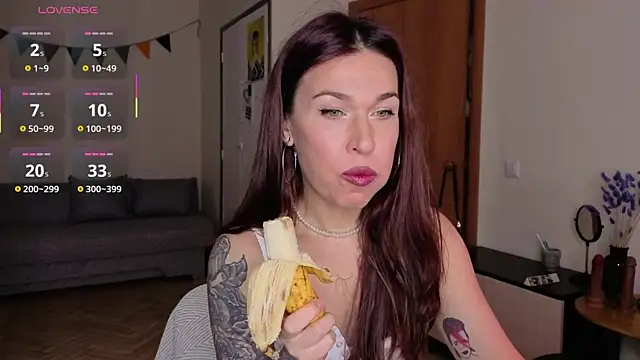 ReginaFoXXXy online show from 04/20/26, 02:09