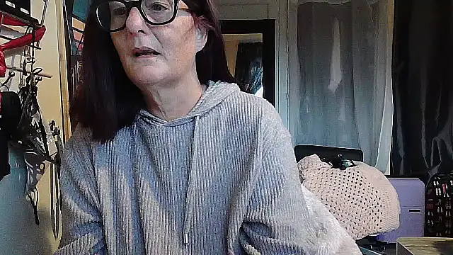 Mistress-Ivy51 online show from 10/29/25, 07:10