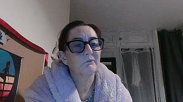 Mistress-Ivy51 online show from 11/26/25, 07:09