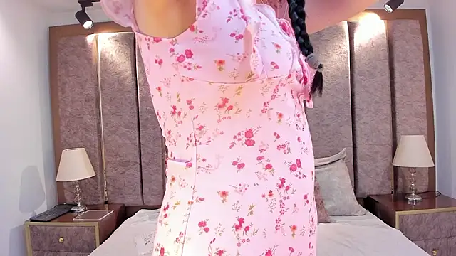 Snapshot of BarbieMonet chatting on 01/17/26, 10:24 BarbieMonet online show from 01/17/26, 10:24