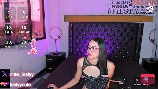 Snapshot of lesly_cutee chatting on 09/24/25, 12:41 lesly cutee online show from 09/24/25, 12:41