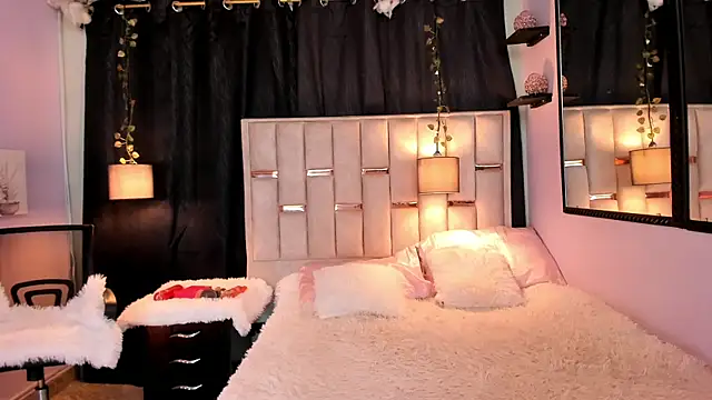 Snapshot of Hanzking01 chatting on 12/18/25, 04:40 Hanzking01 online show from 12/18/25, 04:40