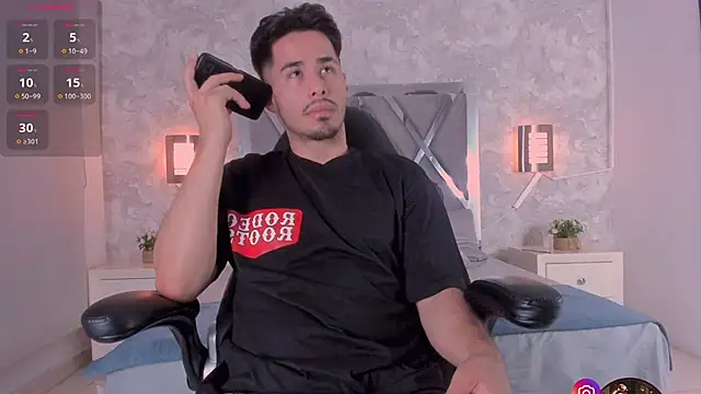 Snapshot of loghan_fox chatting on 09/09/25, 03:17 loghan fox online show from 09/09/25, 03:17