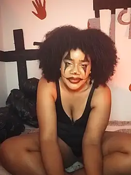 Snapshot of Maaaar_ chatting on 10/25/25, 12:40 Maaaar online show from 10/25/25, 12:40