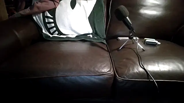 Snapshot of GayMITwink chatting on 11/12/25, 09:10 GayMITwink online show from 11/12/25, 09:10