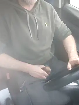 cazzoweb online show from 04/18/26, 12:20