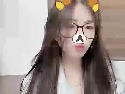 Snapshot of Amelia-babee chatting on 09/23/25, 12:41 Amelia-babee online show from 09/23/25, 12:41