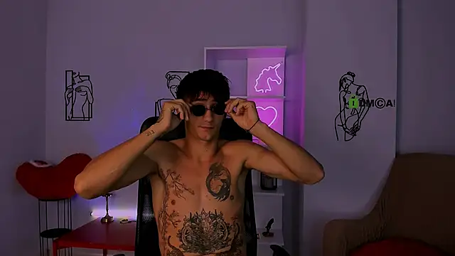 tobi yours online show from 10/01/25, 01:44