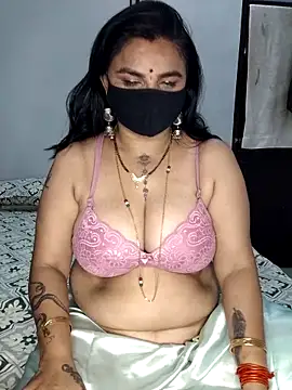 Snapshot of Hot_Anjali_123 chatting on 10/08/25, 09:07 Hot Anjali 123 online show from 10/08/25, 09:07