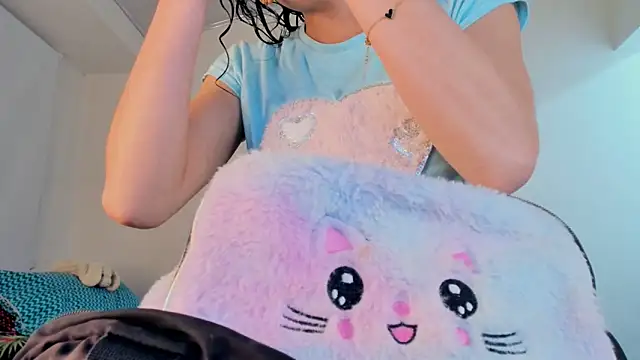 Madison charlotte online show from 10/14/25, 11:49