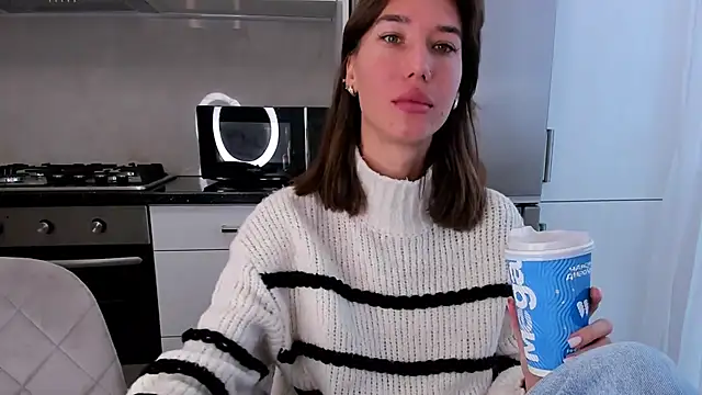 Snapshot of marylips chatting on 12/05/25, 08:45 marylips online show from 12/05/25, 08:45