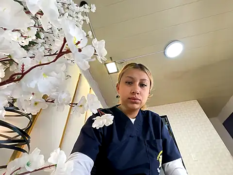 CamilleMilano online show from 09/13/25, 06:24