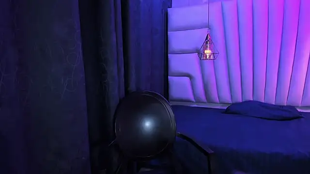 Snapshot of Kaorii_Lee chatting on 10/03/25, 12:13 Kaorii Lee online show from 10/03/25, 12:13