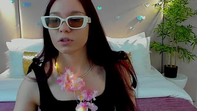 NoraHaynes online show from 02/13/26, 03:13