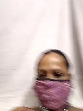 Snapshot of shalubhabhi69 chatting on 11/06/25, 07:04 shalubhabhi69 online show from 11/06/25, 07:04