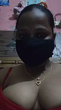 Snapshot of shalubhabhi69 chatting on 01/17/26, 07:06 shalubhabhi69 online show from 01/17/26, 07:06