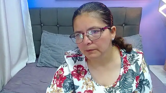 Linda banks  online show from 07/12/26, 01:51