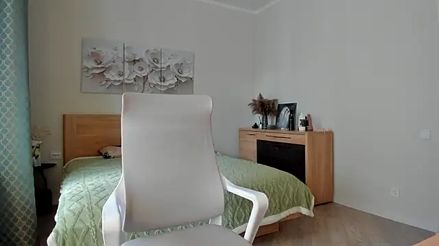 flooora 0 online show from 05/29/26, 01:36
