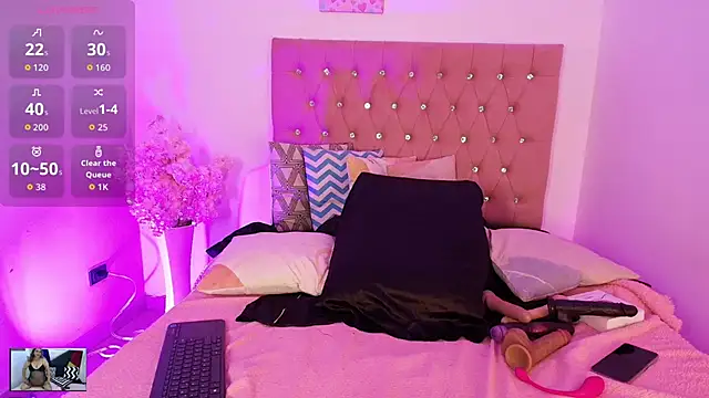 bonny wild online show from 09/13/25, 08:52