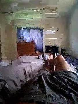 Snapshot of pullitoff chatting on 10/06/25, 02:58 pullitoff online show from 10/06/25, 02:58