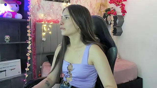 Scarlett21   online show from 04/16/26, 07:25