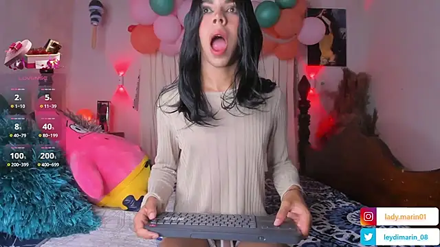 Snapshot of beauty_doll1 chatting on 09/11/25, 02:50 beauty doll1 online show from 09/11/25, 02:50