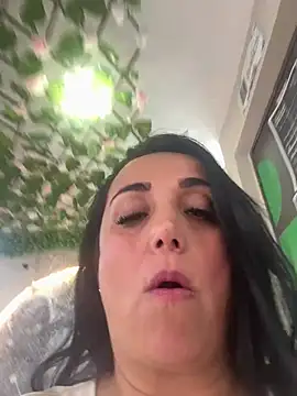 Snapshot of hotadhara01 chatting on 02/05/26, 08:13 hotadhara01 online show from 02/05/26, 08:13