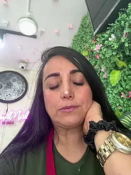 hotadhara01 online show from 03/09/26, 06:45