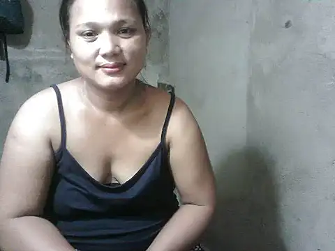 Snapshot of lady_helen00 chatting on 05/16/26, 01:13 lady helen00 online show from 05/16/26, 01:13