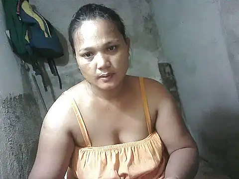 Snapshot of lady_helen00 chatting on 05/18/26, 06:19 lady helen00 online show from 05/18/26, 06:19