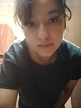 Snapshot of annie_clark2 chatting on 06/26/26, 07:29 annie clark2 online show from 06/26/26, 07:29
