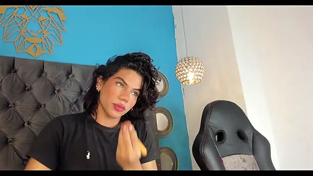 Snapshot of bxby_dolls chatting on 10/06/25, 04:43 bxby dolls online show from 10/06/25, 04:43