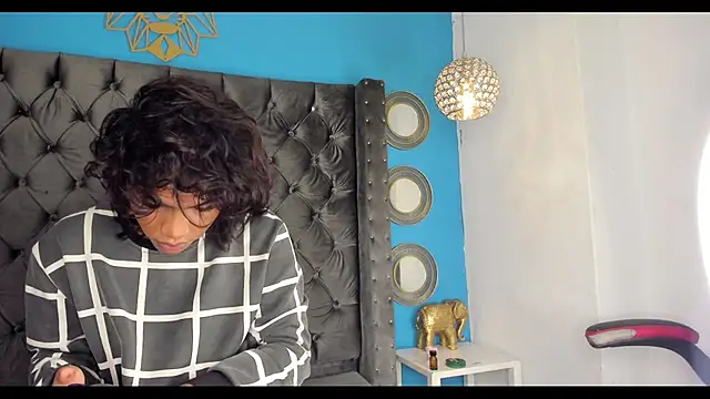 Snapshot of bxby_dolls chatting on 10/07/25, 07:27 bxby dolls online show from 10/07/25, 07:27