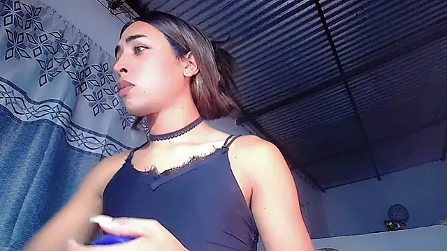 Anthonella valentina online show from 06/30/26, 03:18