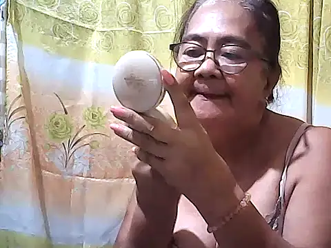 asianmom70 online show from 12/01/25, 09:31