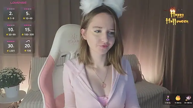 AlexsisFaee online show from 10/27/25, 09:08