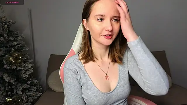 AlexsisFaee online show from 12/21/25, 09:11