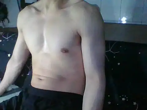 Snapshot of malacobi0 chatting on 09/24/25, 04:43 malacobi0 online show from 09/24/25, 04:43