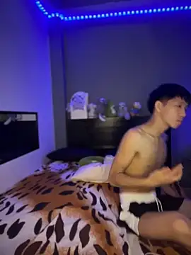 Kailertwink online show from 02/11/26, 02:27