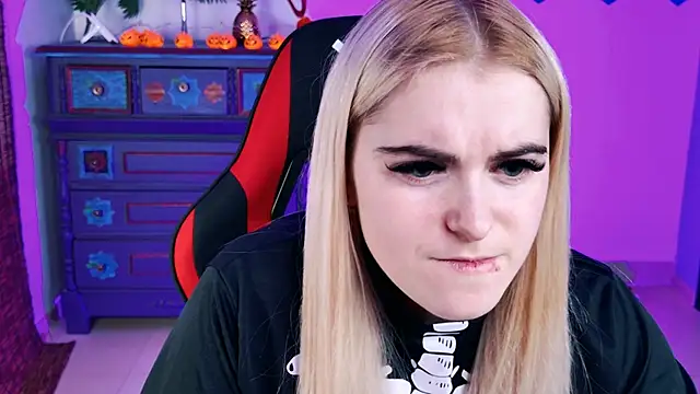 Stef Nicks online show from 10/30/25, 09:11